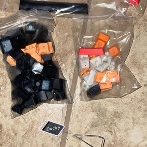Replacement Keycap Set - Ducky keycaps & key remover - see all pictures!